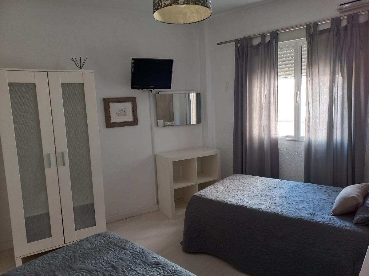 Apartamento E&R Malaga Centro- Parking Gratis Dış mekan fotoğraf
