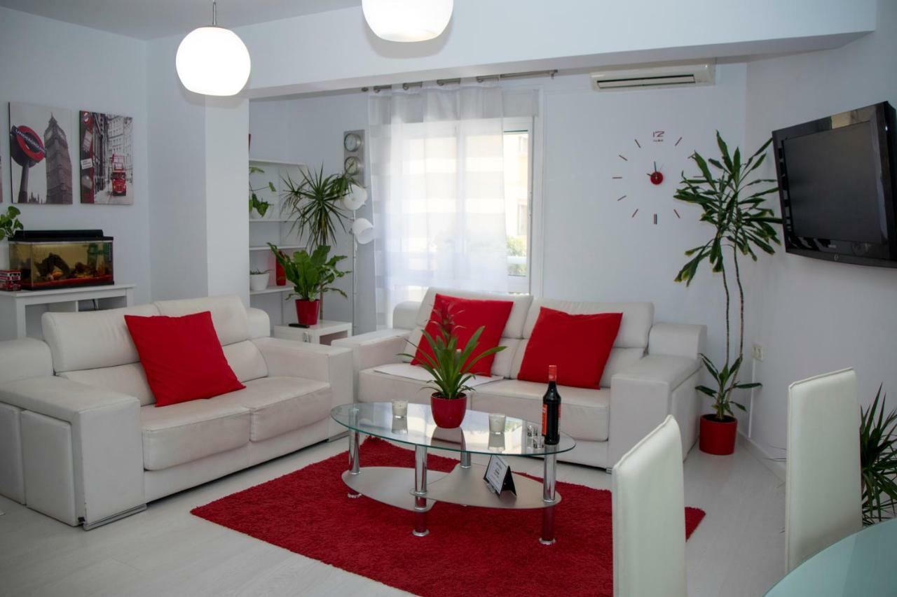 Apartamento E&R Malaga Centro- Parking Gratis Dış mekan fotoğraf