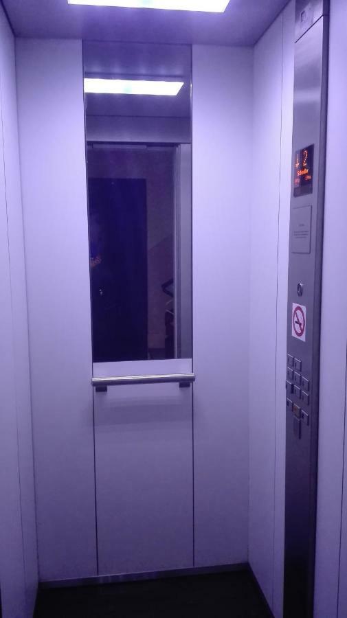 Apartamento E&R Malaga Centro- Parking Gratis Dış mekan fotoğraf